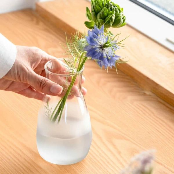 アデリア テビネリ 小型ガラス花瓶 フロストブルー仕上げ 129mm