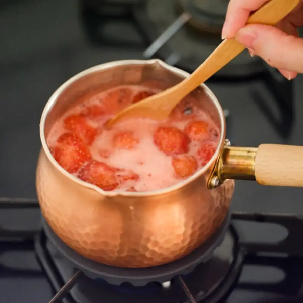 千歳木柄槌目銅ミルクパン12cm注ぎ口付