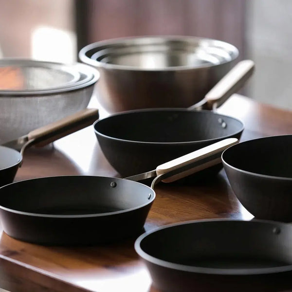 エンツォ 焦げ付かない鉄IHフライパン (2mm厚)