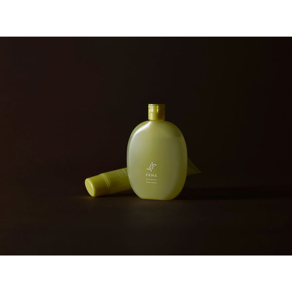 FRMA 低刺激性オーガニック植物由来化粧水 120ml