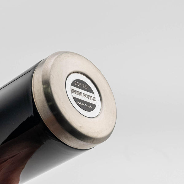 Isuke 再利用可能 スリム スタイリッシュ スチール ウォーターボトル ブラックラッカー 300ml