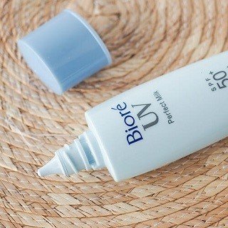 花王 ビオレUV さらさらパーフェクトミルク 日焼け止め SPF50+ PA++++ 40ml