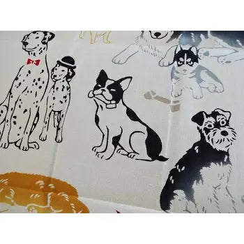 犬種をモチーフにした日本の伝統手染め布「ケネマ手ぬぐい」