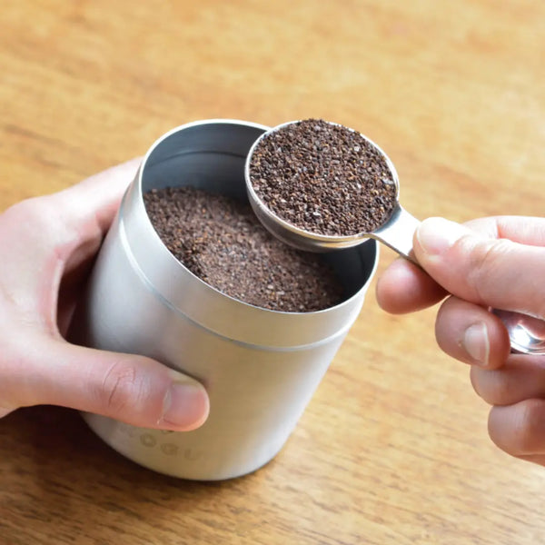 Kogu スタイリッシュなコーヒーキャニスター ステンレス製 密閉式コーヒージャー