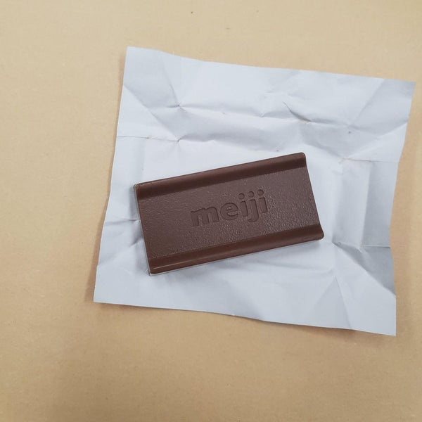 明治 いちごたっぷりひとくちショコラ 26粒(5個入り)