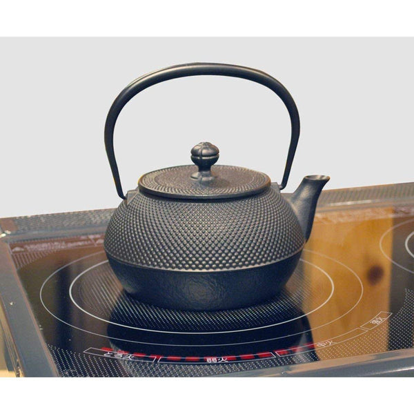 岩鋳 鉄瓶 アラレ柄 鋳鉄瓶(IH対応)0.9L