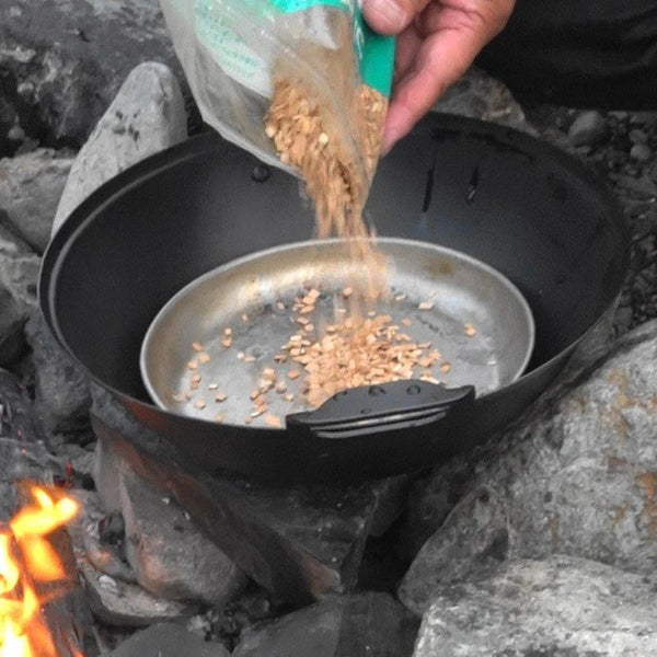 Ptygrace 鉄製スモーカー 耐久性スモーキングポット&グリル キャンプ用 27cm