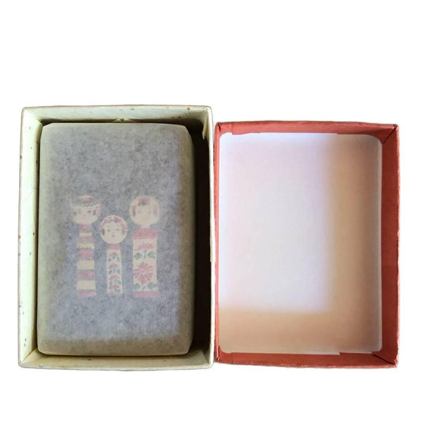 赤漆塗り小物ケースこけし 木製人形デザイン