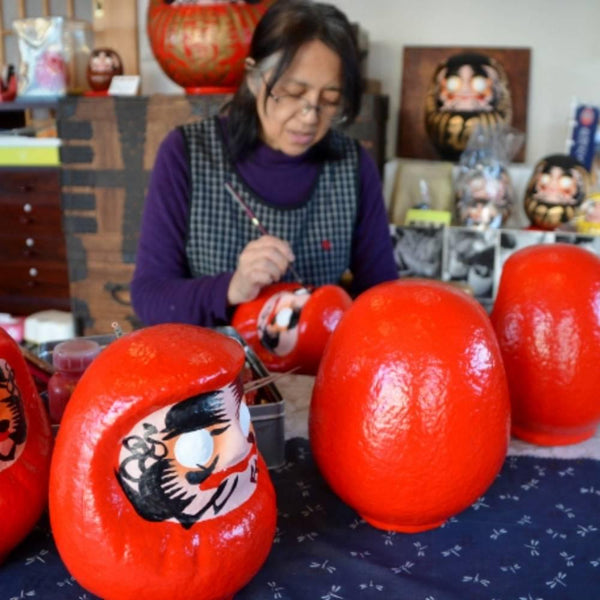 白川だるま「I」手作り縁起物 赤色 35cm