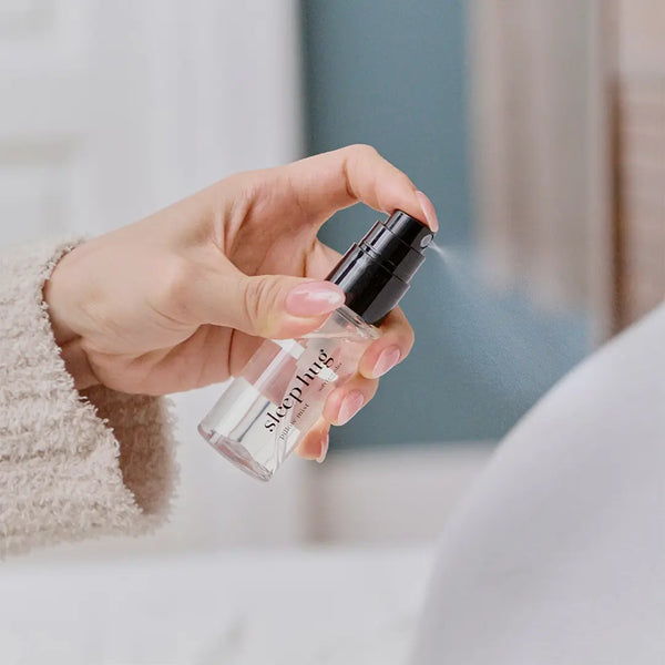 スリープハグ ピローミスト 天然エッセンシャルオイル スリーピングスプレー ラベンダー 30ml