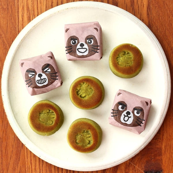 たぬきまんじゅう 日本の伝統的な一口サイズの抹茶ケーキ(3個入り)