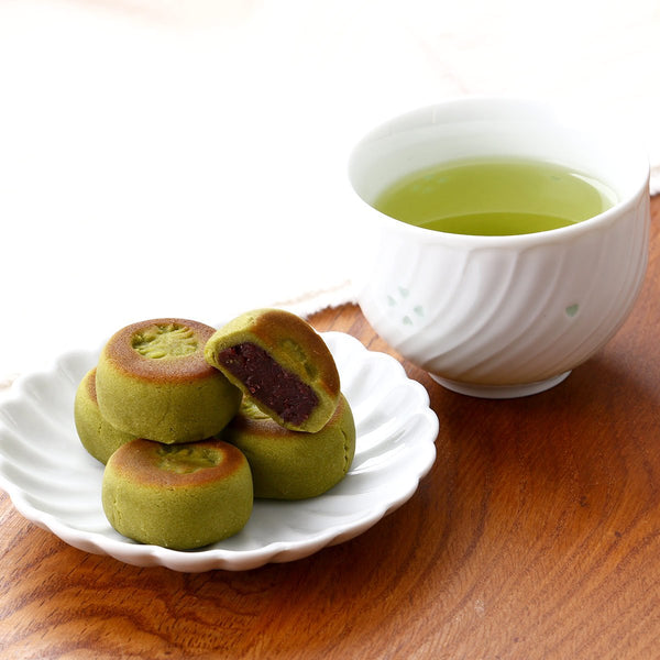 たぬきまんじゅう 日本の伝統的な一口サイズの抹茶ケーキ(3個入り)