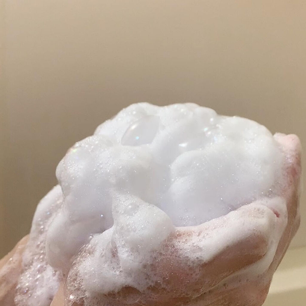 ULOS 薬用スカルプシャンプー 300ml