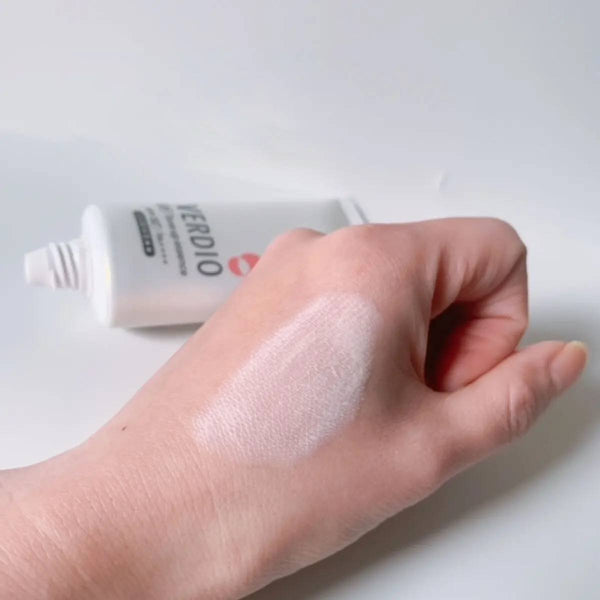 ヴェルディオ トーンアップUVエッセンス ローズ ティンテッドサンスクリーン SPF50+ 80g