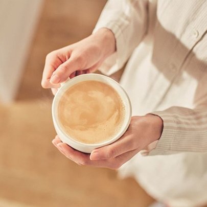 AGF ブレンディスティック インスタントロイヤルミルクティーパウダー 8本入り