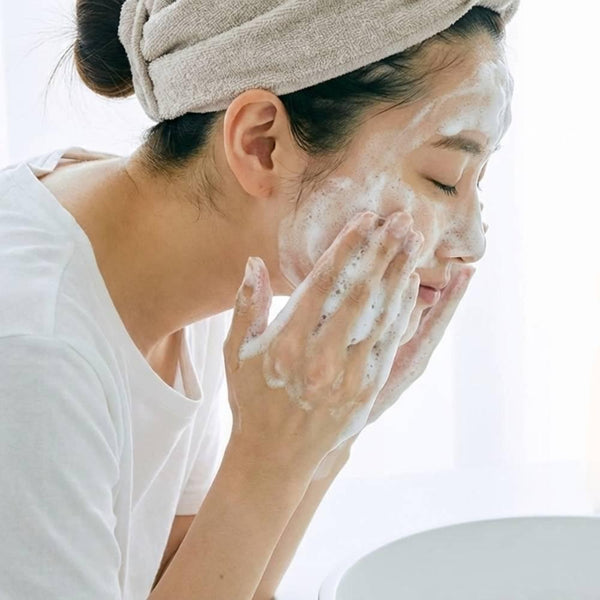 アグセオリー クリアウォッシュフォーム マイルド洗顔フォーム 乾燥肌用 100g