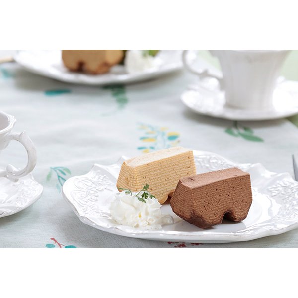 Baum u. Baum リング型バウムクーヘン プレーン＆チョコレート 2個入り