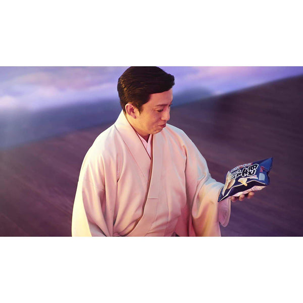 カルビー 堅揚げクリスピーブラックペッパーポテトチップス 65g（12袋入り）