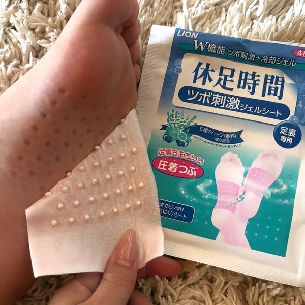 ライオン 休足時間 ひんやりジェルパッド 足用 12枚入り
