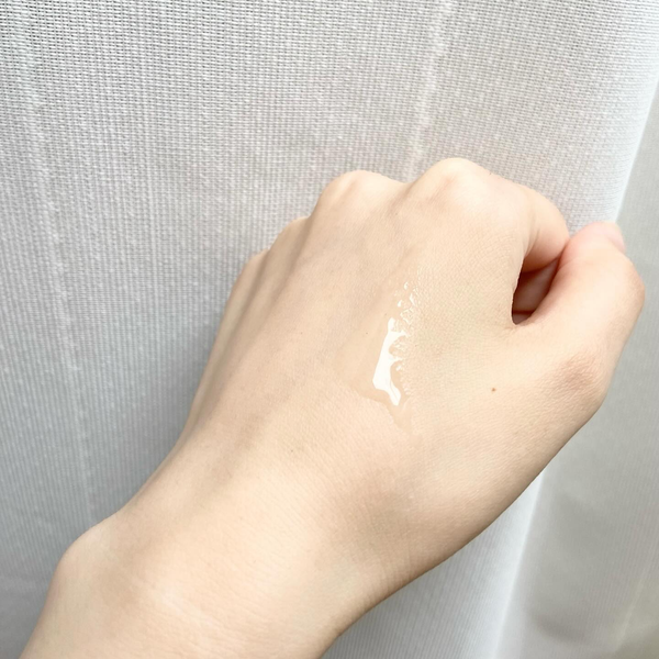 デトクリア ブライト＆ピール ハイドレーティング マルチビタミン エクスフォリエーティング セラム 30ml