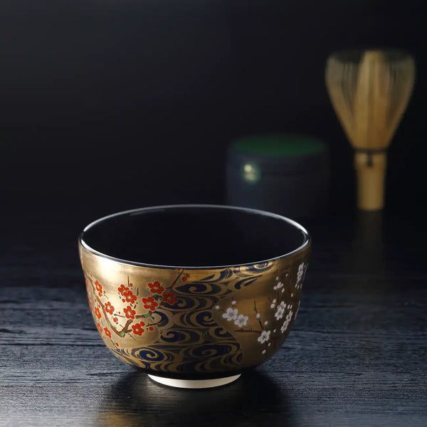 手作りの茶碗 金梅模様 ユニークな抹茶ティーカップボウル