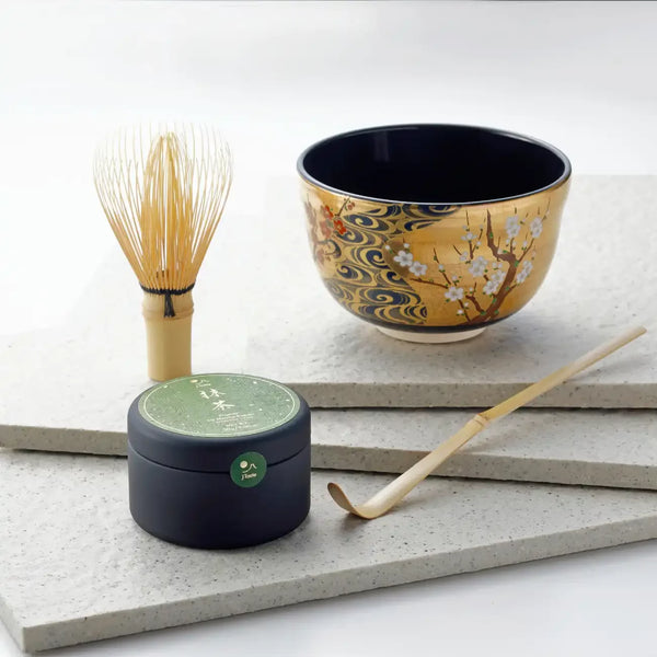 手作りの茶碗 金梅模様 ユニークな抹茶ティーカップボウル