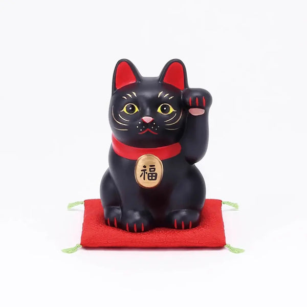 手作りの日本の招き猫 陶器製フィギュア ブラック 8cm