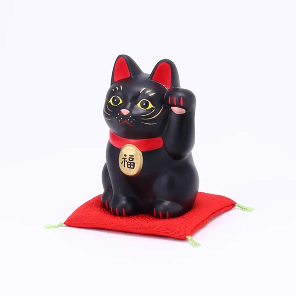 手作りの日本の招き猫 陶器製フィギュア ブラック 8cm