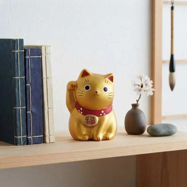 手作りの日本の招き猫 幸運の猫 小型セラミック置物 ゴールド 5.5cm