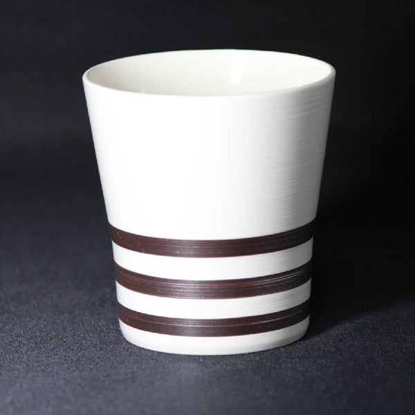 Isuke ドリンクカップ ブラッシュドシルバーデザイン 樹脂製タンブラー