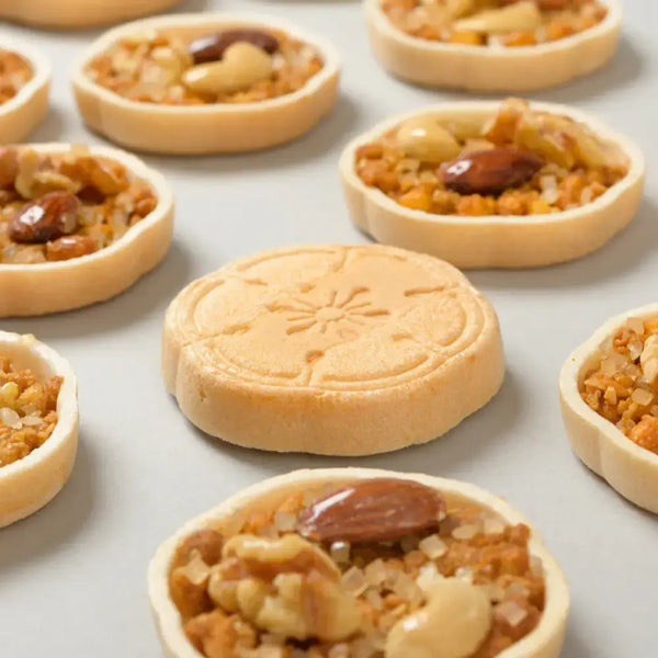 嘉宝紗羅 三楽 クリスピーウエハース キャラメルバター＆ナッツ（10枚入り）