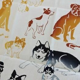犬種をモチーフにした日本の伝統手染め布「ケネマ手ぬぐい」