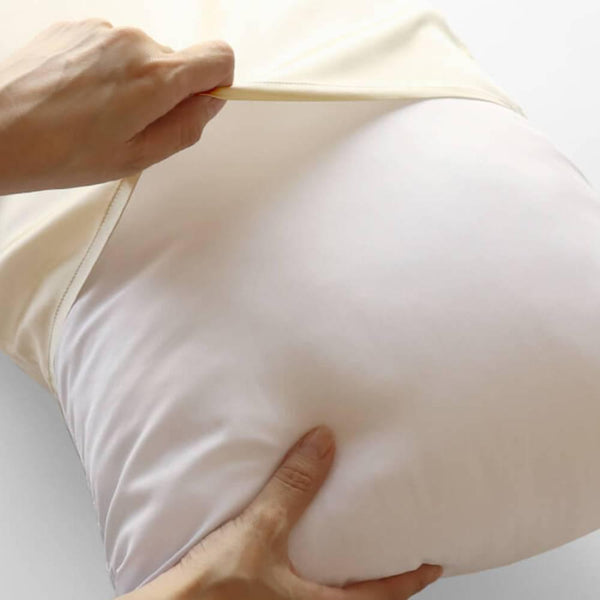 絹屋 優しいシルク枕カバー 髪保護用 オフホワイト 45 x 55cm