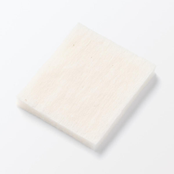 無印良品 カットコットン エクリュ 無漂白 洗顔コットン 60x50mm 180枚入り。