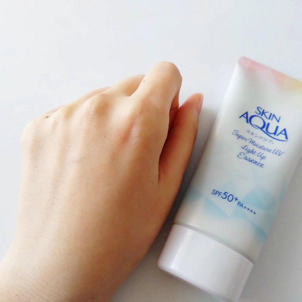 スキンアクア スーパーモイスチャーUV ライトアップエッセンス 日焼け止め SPF50+ 70g